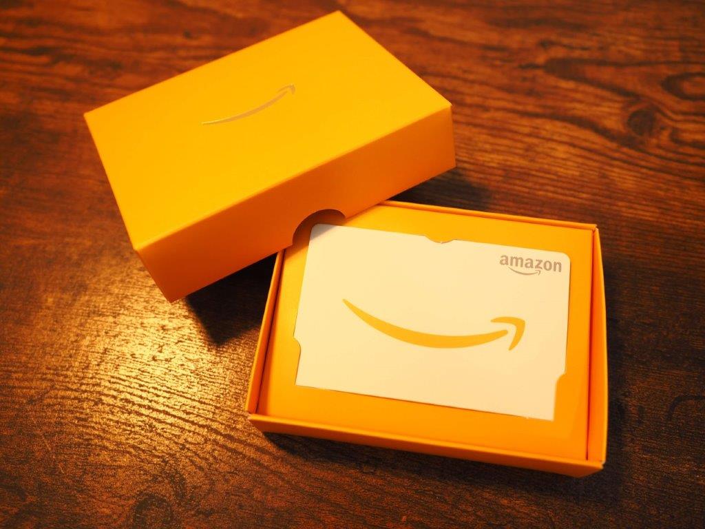 Amazonギフト券ボックスタイプオレンジを開けたところ